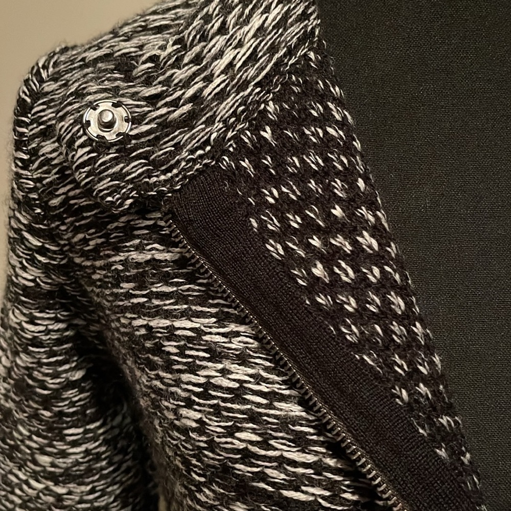 RW&CO. Zip Up Wool Blend Jacket/Cardigan. Size Small - Picture 5 of 11